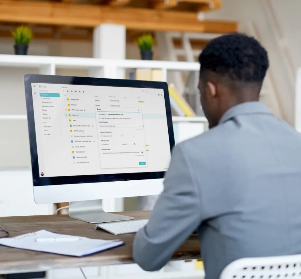 Thiết bị lưu trữ NAS Synology DS3622xs+ 15 https://www.synology.com/img/products/detail/DS3622xsplus/synology_drive.webp